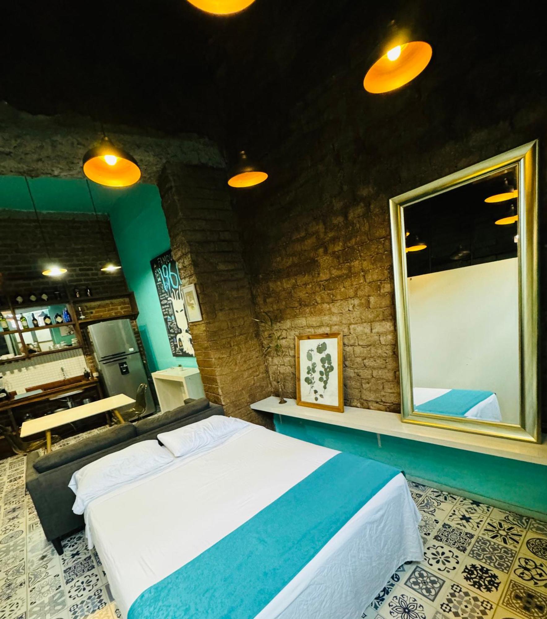 Moonshine Boutique Hostal Cali Buitenkant foto